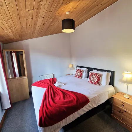 Cleish 7 With Private Hot Tub - Fife - Loch Leven - Lomond Hills - Pet Friendly Villa Kelty Exterior photo